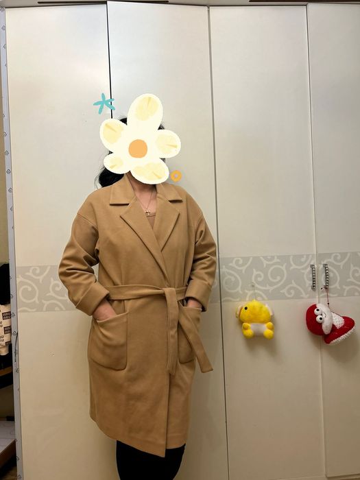 Осень весна польто, бу . Одевала 1-раз.