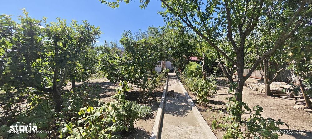 Casă spațioasă de vânzare în Popricani, Iași – 1500mp teren