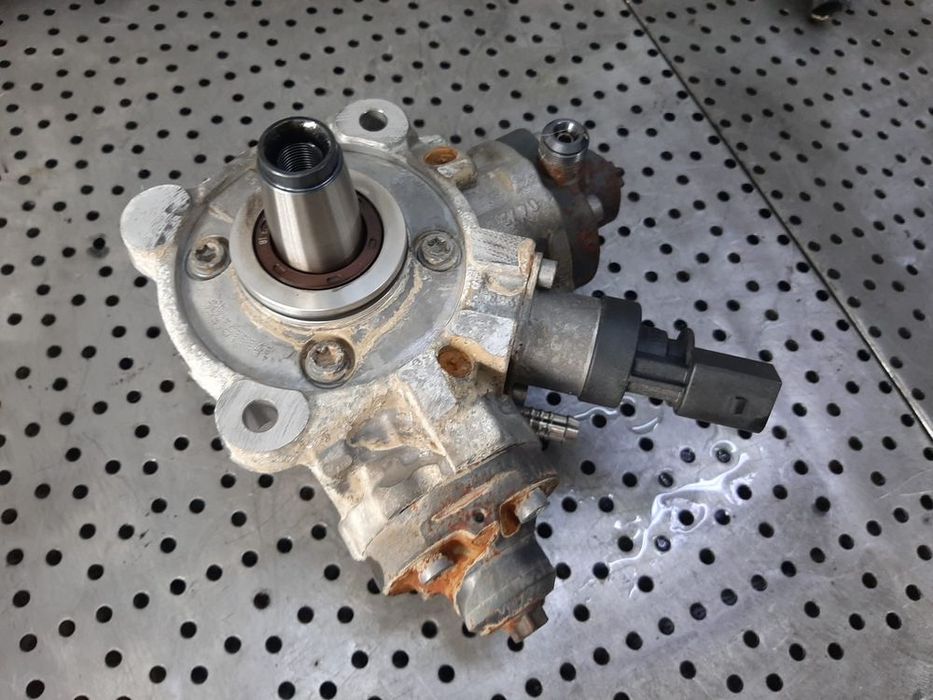 pompa inalta 3.0 d bmw 7 g11 g12  x3 x5 0445010841   8571555