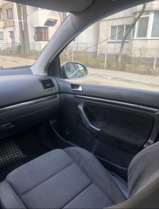 Volkswagen Golf 5 GT 1.4 TSI 170 cp