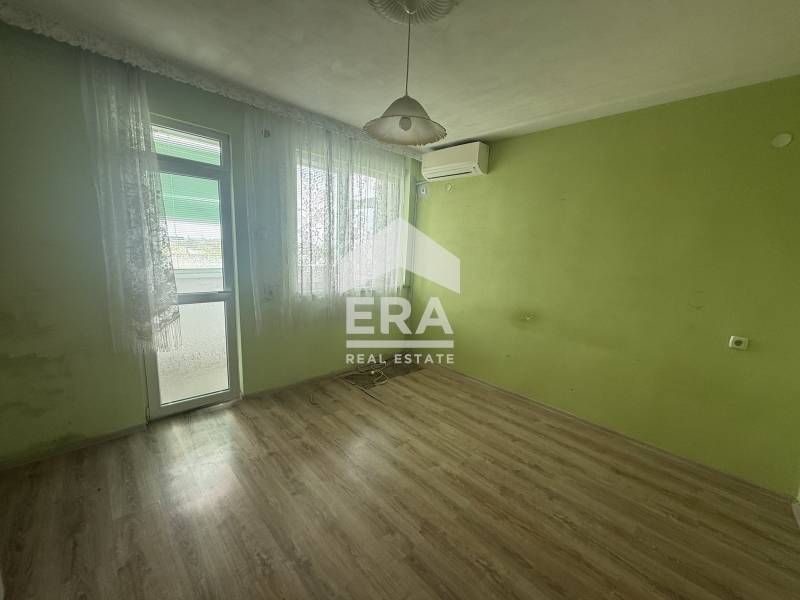 Четиристаен апартамент на ул. "Николаевска"