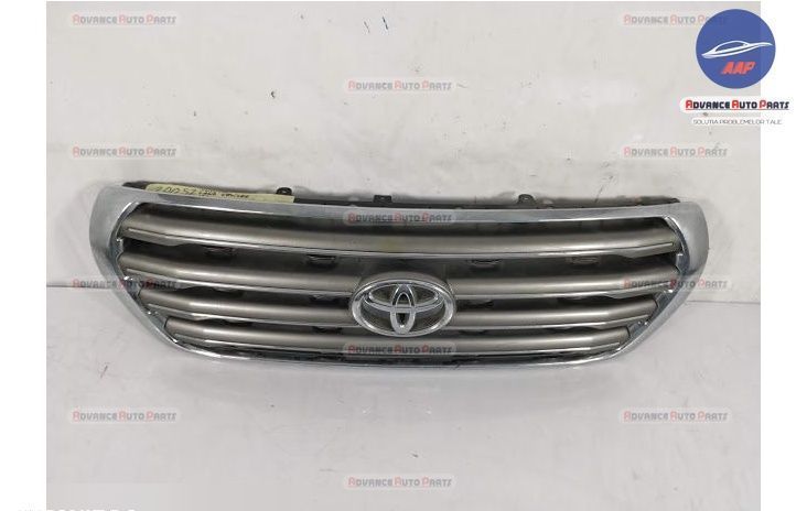 Ornament Grila Centrala Radiator original Toyota  Land Cruiser  70 Ser