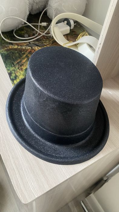 Продам шляпу черную