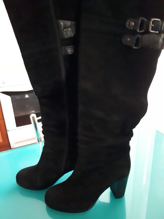 Сапоги женские..