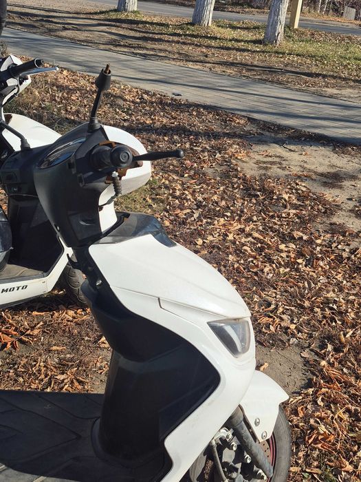 Продам скутер м8