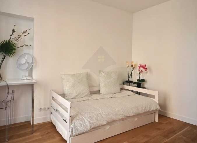 Дава се под наем Четиристаен апартамент в Пловдив, Център - 76 кв.м за 255 € - Снимка #2