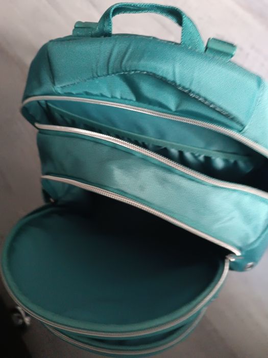 Vând ghiozdan Top Model