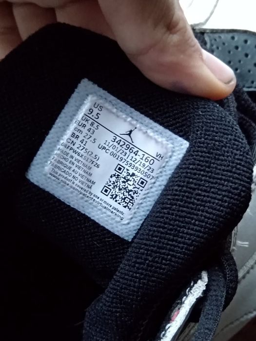 Vând jordan True Flight Men's