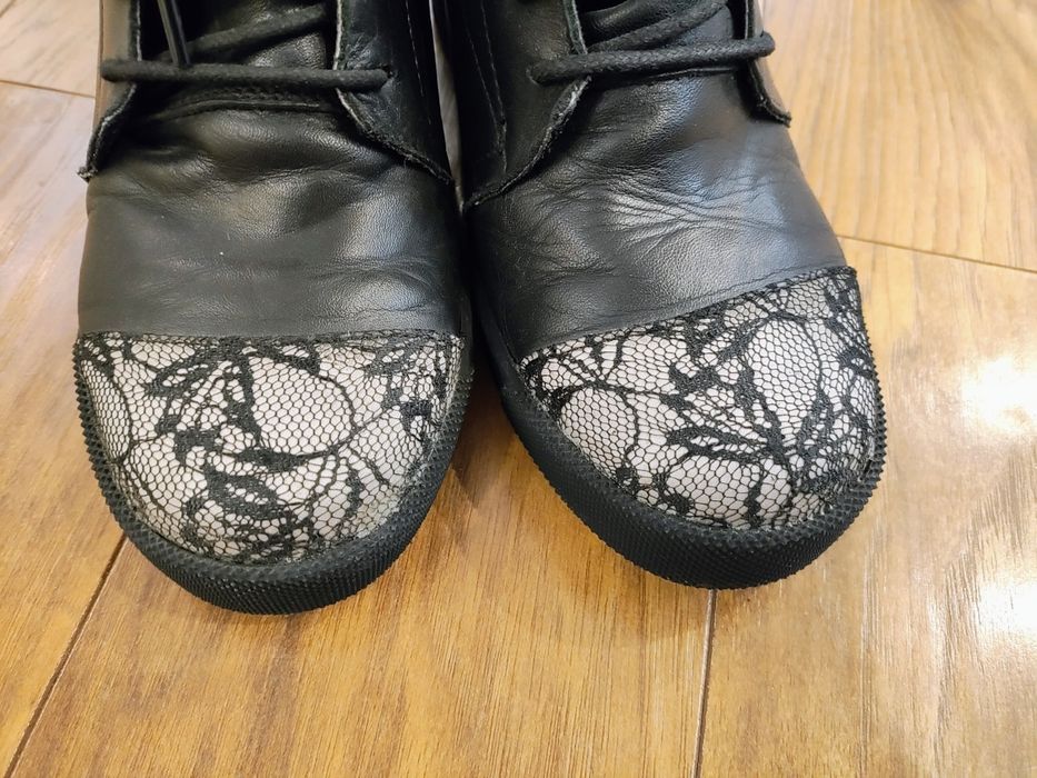 Боти естествен кожа