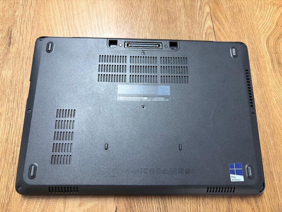 Laptop Dell Latitude E5270