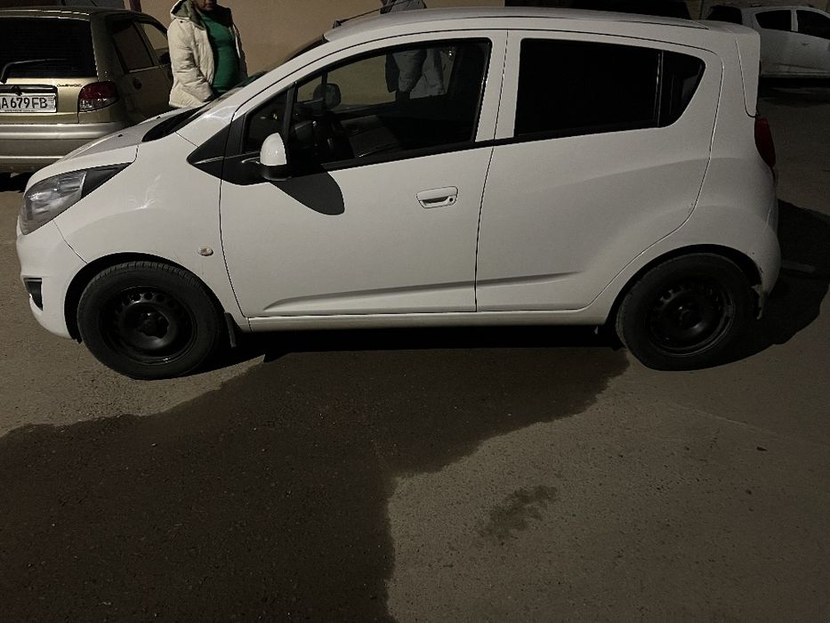 Spark sotiladi oq yli 2015