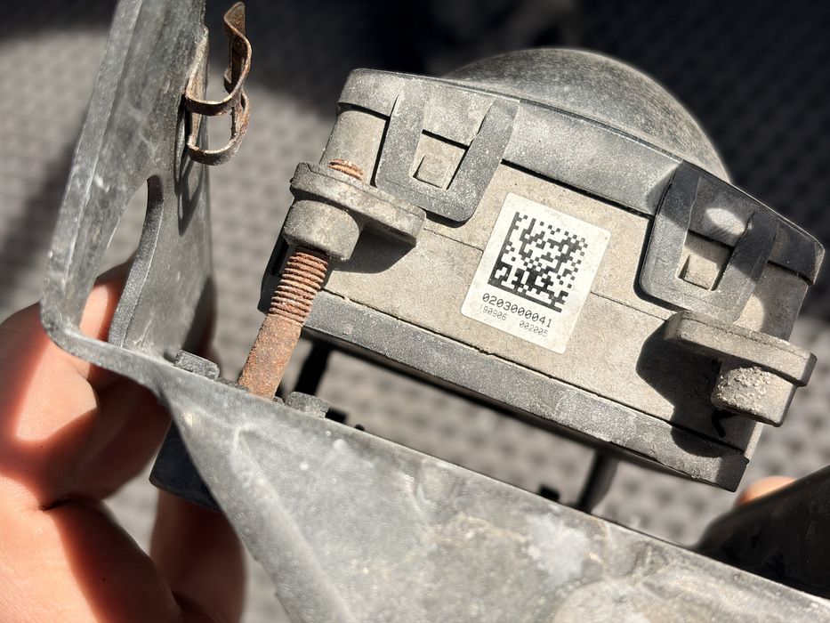 Дистроник Radar acc bmw e60 e65 facelift 6777882-01 радар