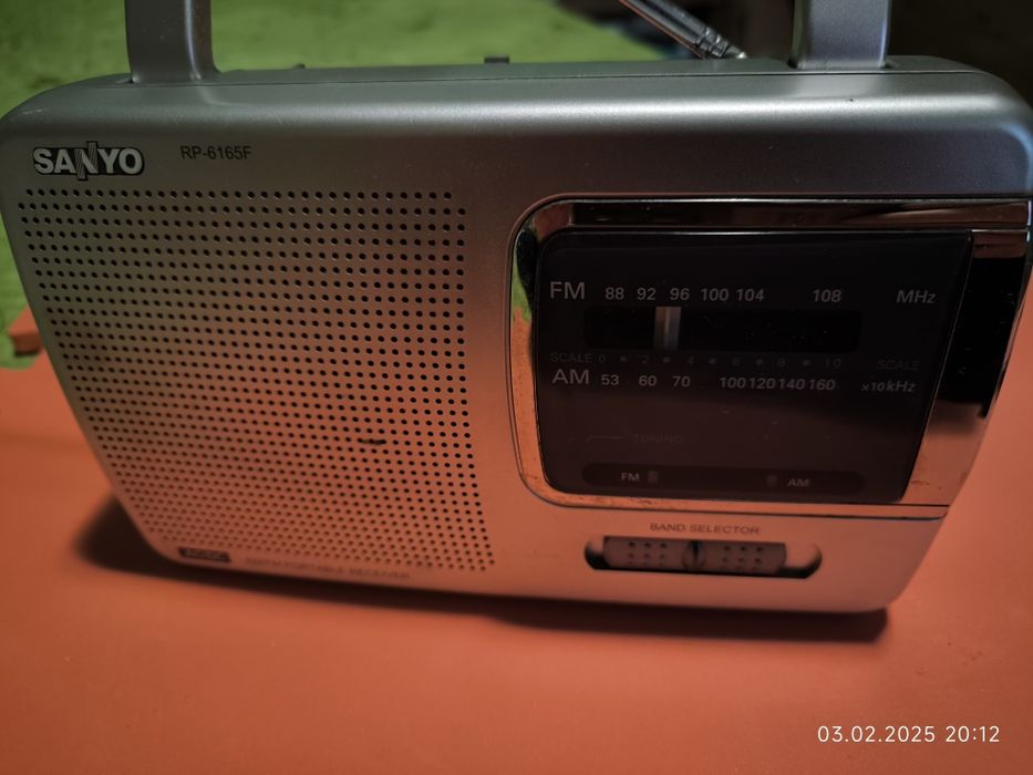 Radio Sony XDR S61D- ICFM780SL   si Sanyo