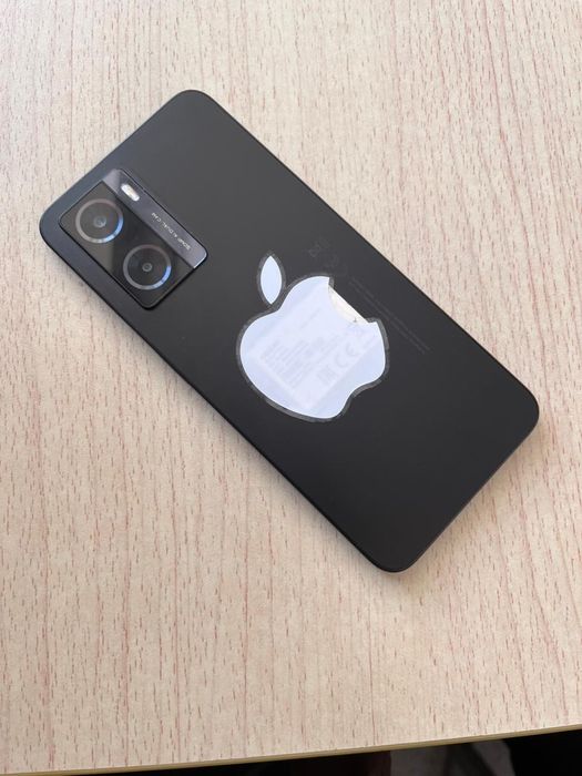 Смартфон OPPO A77s