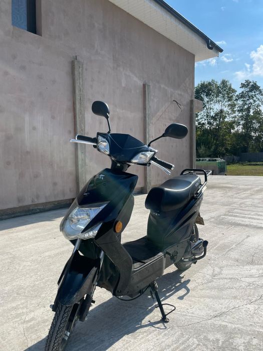 Scuter electric fara permis Volta