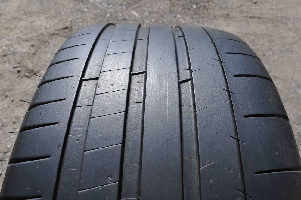 ! Anvelopa Vara 265/35 R19 MICHELIN PILOT SUPER SPORT 98Y