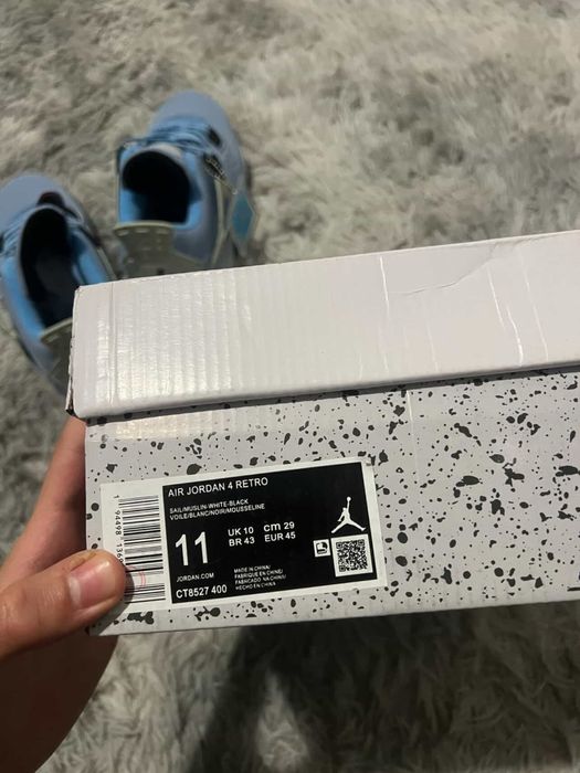 Air jordan 4 university blue