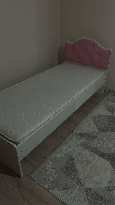 Продам кровать для девочек