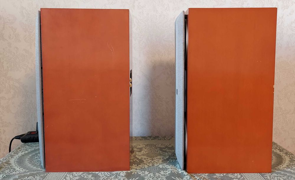 Пара Yamaha NS-C7HX