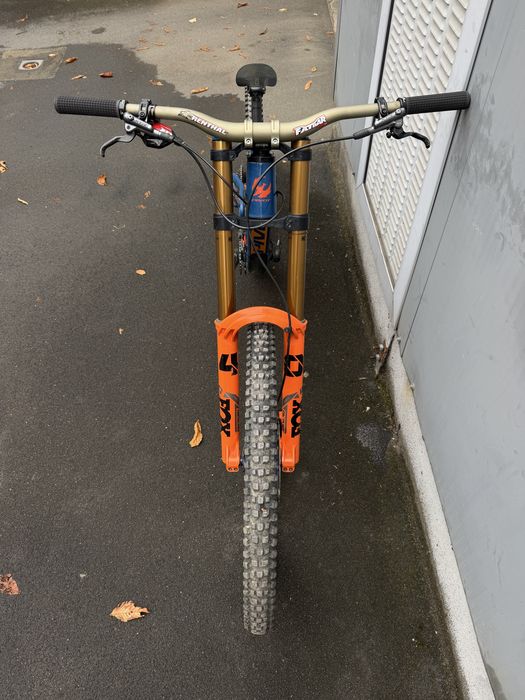 Pivot Phoenicx 29 Pro