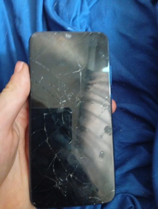 Смартфоны на запчасти продам