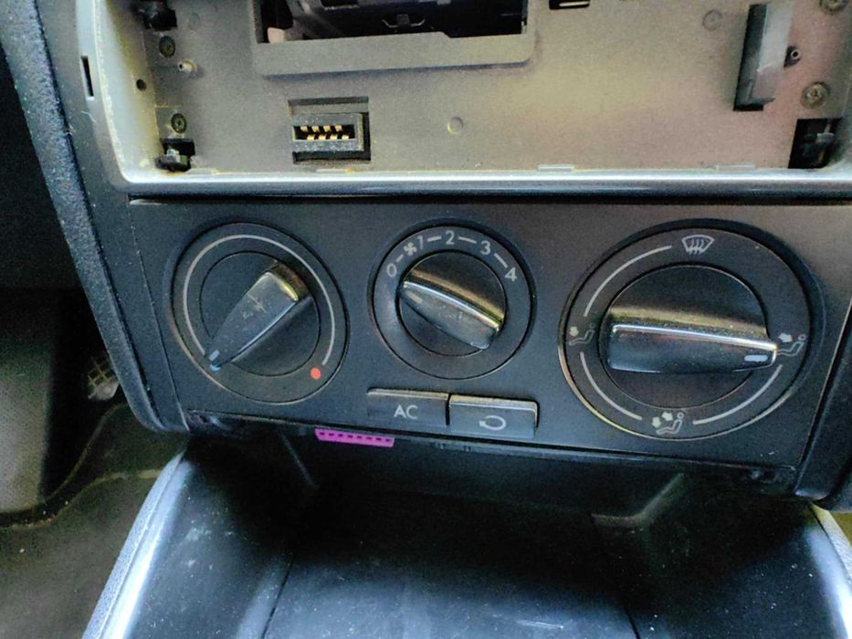 VW Golf VW Golf 4 1.6 SR 101к.с