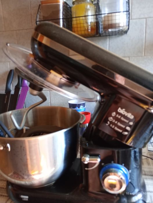 Mixer frământat aluat Biovita,produsul este ca nou
