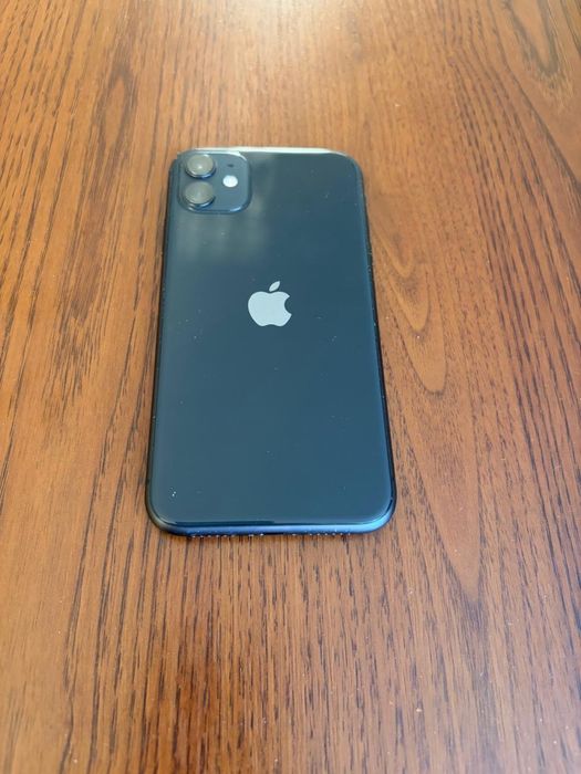 Продам Айфон 11, 128 гб