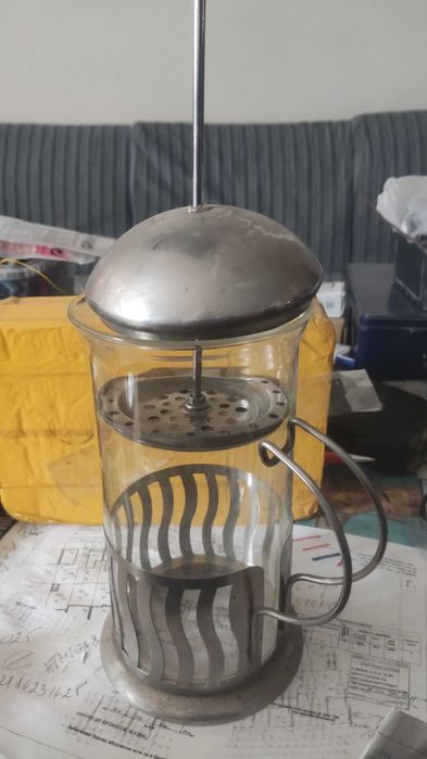 Стар стъклен чайник