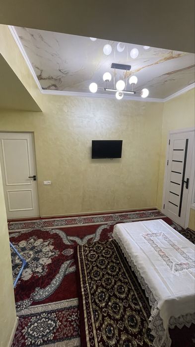 Fargona shaxar 2-maktab yonidagi uy