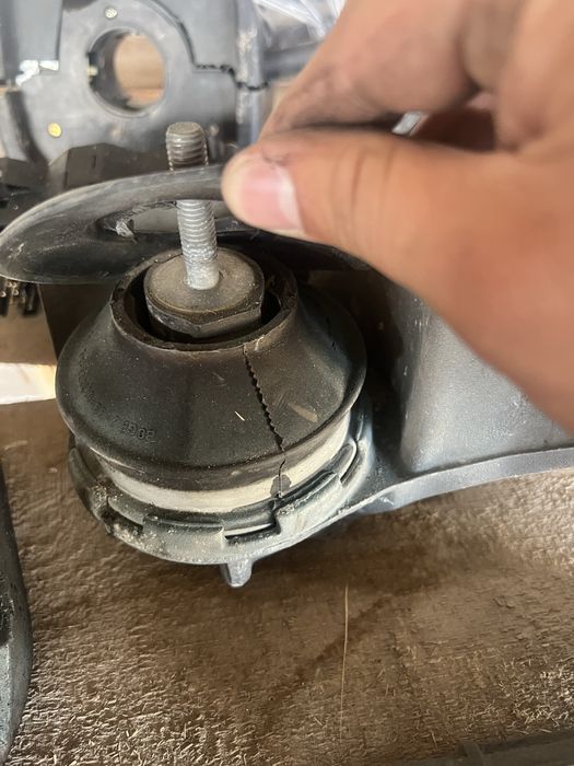 Подушки на двигатель ауди а6 с4 2.6 2.8