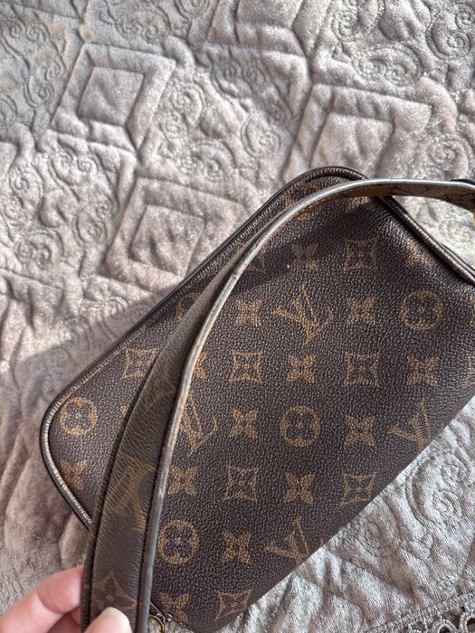 Продам сумочку под LV