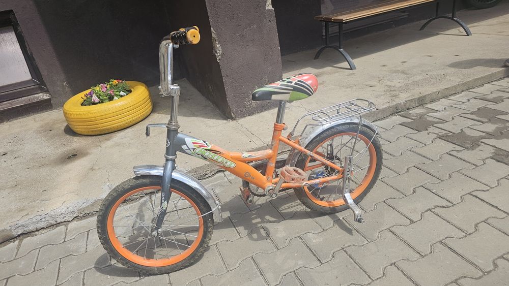 Продам велосипед 3-7 лет