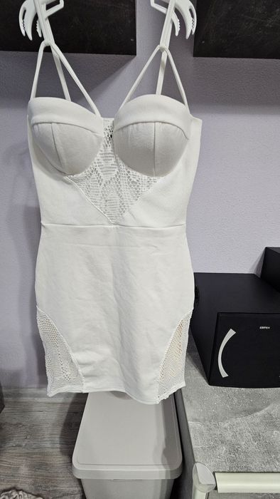 Бяла рокля - S размер