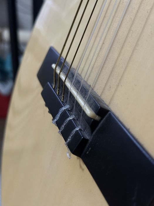 Продаю гитару Акустическую