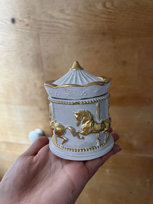 Продам бонбоньерки из гипса