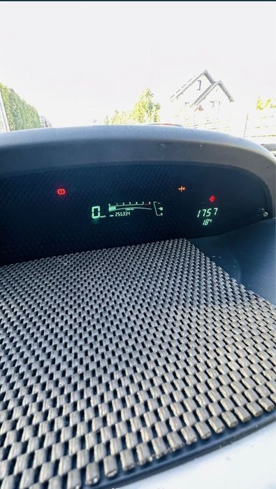 Toyota Yaris d4d 1.4 diesel 90