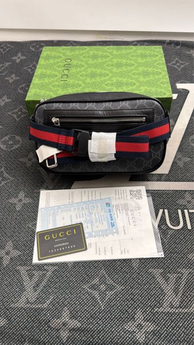 Borseta gucci.