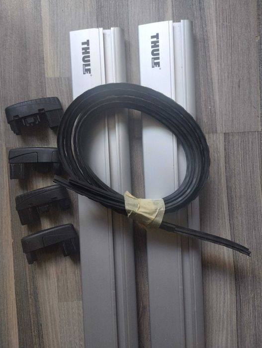 Set 2 bare transversale Thule Wingbar 127 cm, argintii