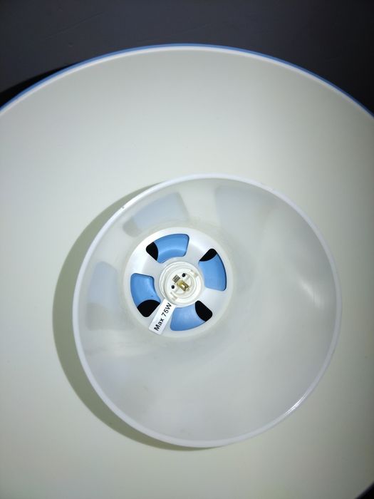 Vand lampa albastra ikea