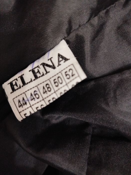 Продам женскую шубу.