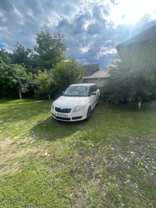 Vând Skoda Fabia