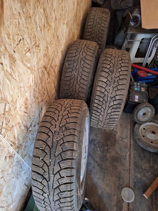 Продам зимние шины с диском