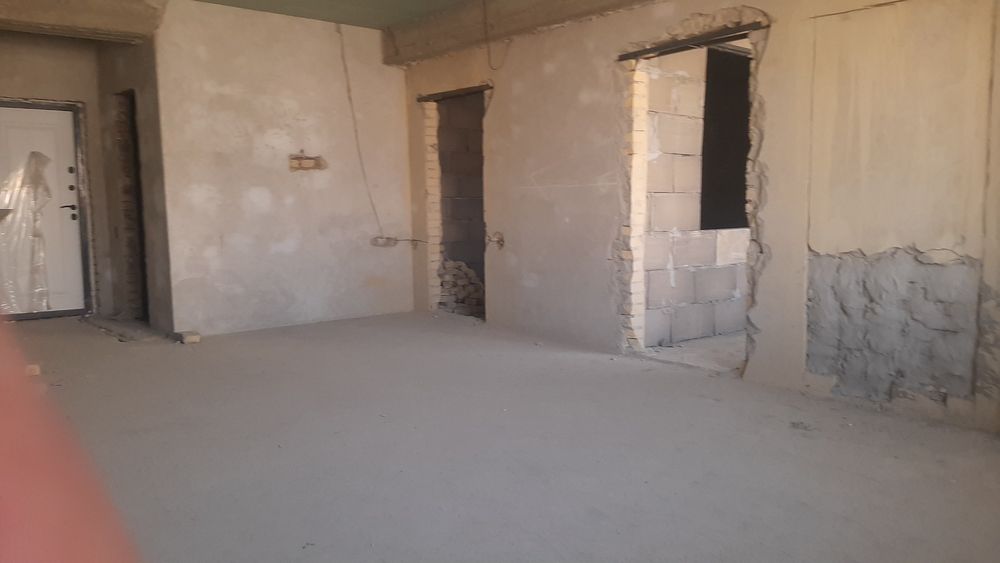 Квартира в Бухара сити  продаётся коробка