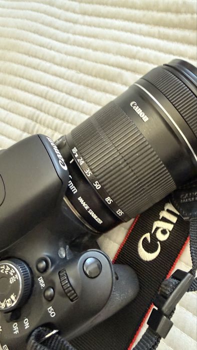 Canon EOS 600D + объектив Canon EF-S 18-135mm IS