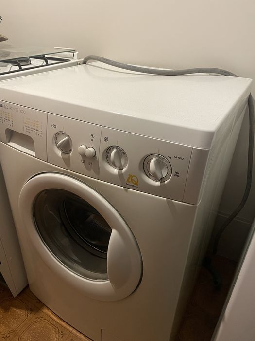 Стиральная машина ZANUSSI б/у