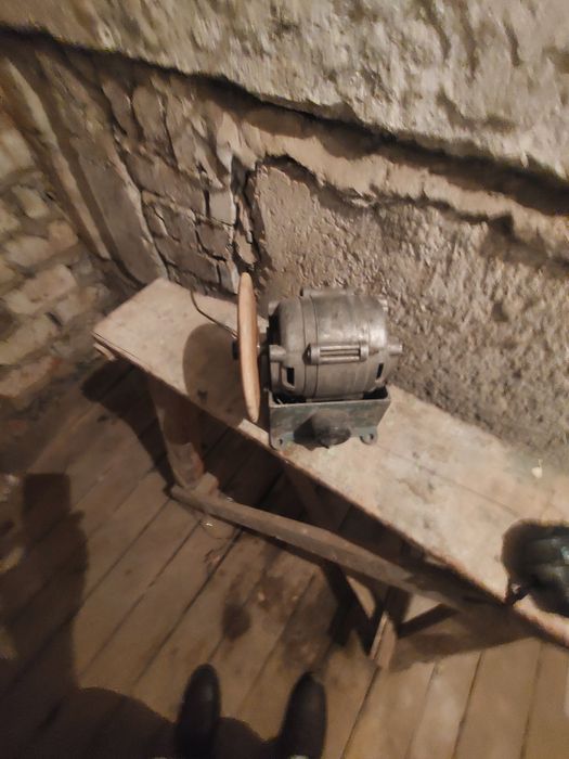 Продам   электроточила на 220в