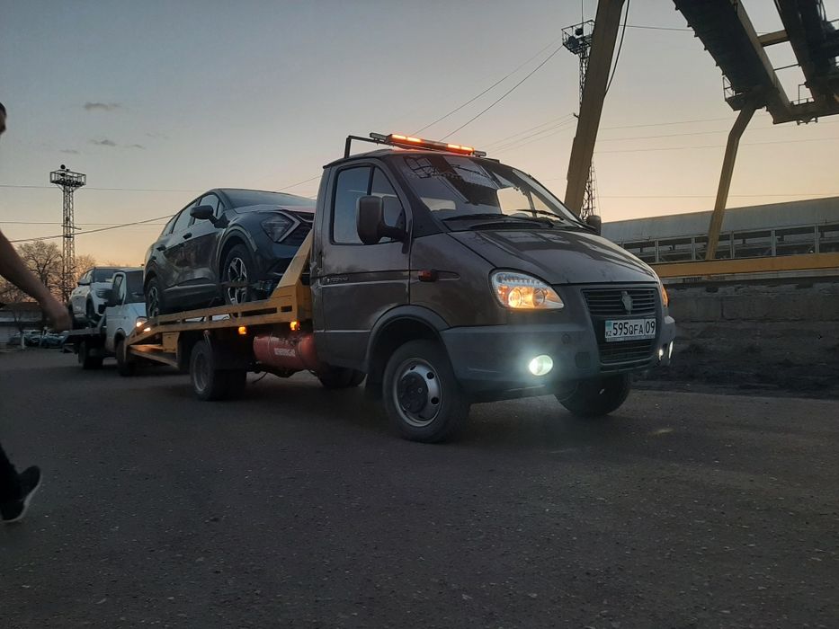 Услуги эвакуатора 24/7 эвакуатор Крг