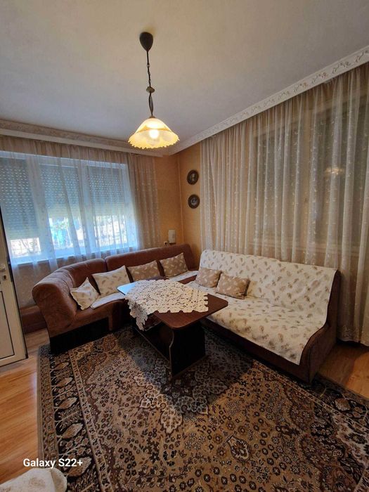 Продава се Къща в Плевен, Сторгозия - 210 кв.м за 900 €/кв.м - Снимка #1