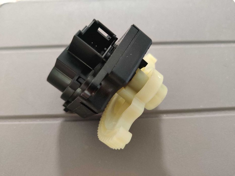 Citroen C5 X7 Двигател на климатик десен 6479 48